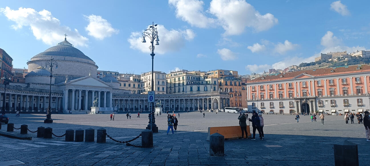 Naples, Plebiscito square